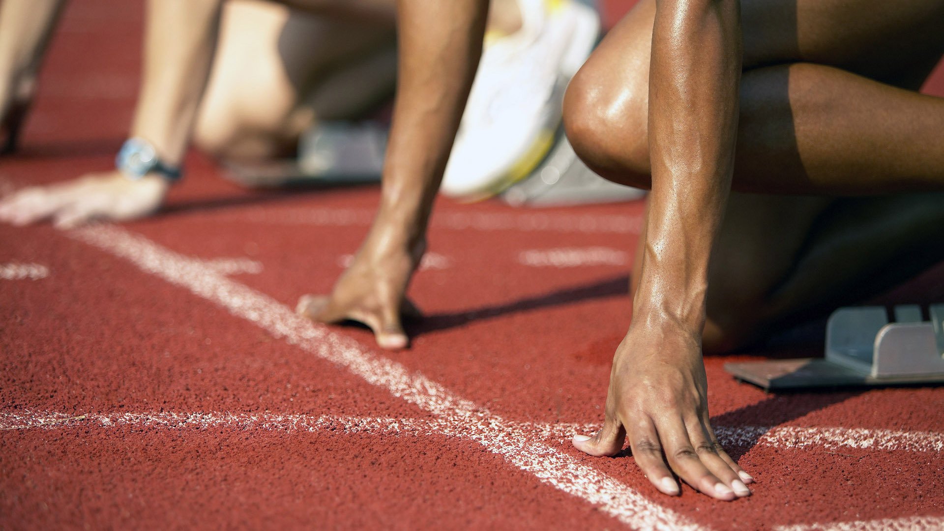 苏炳添谦逊言论与马竞绝杀之夜——两场不同舞台上的高光与温度